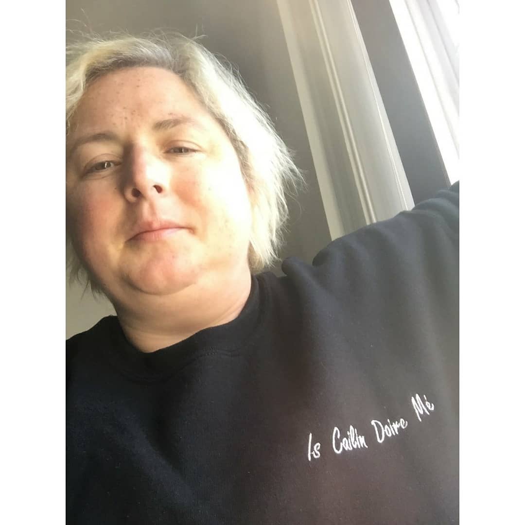 Is Cailín Doire Mé / I am a Derry Girl: Sweatshirt - Beanantees